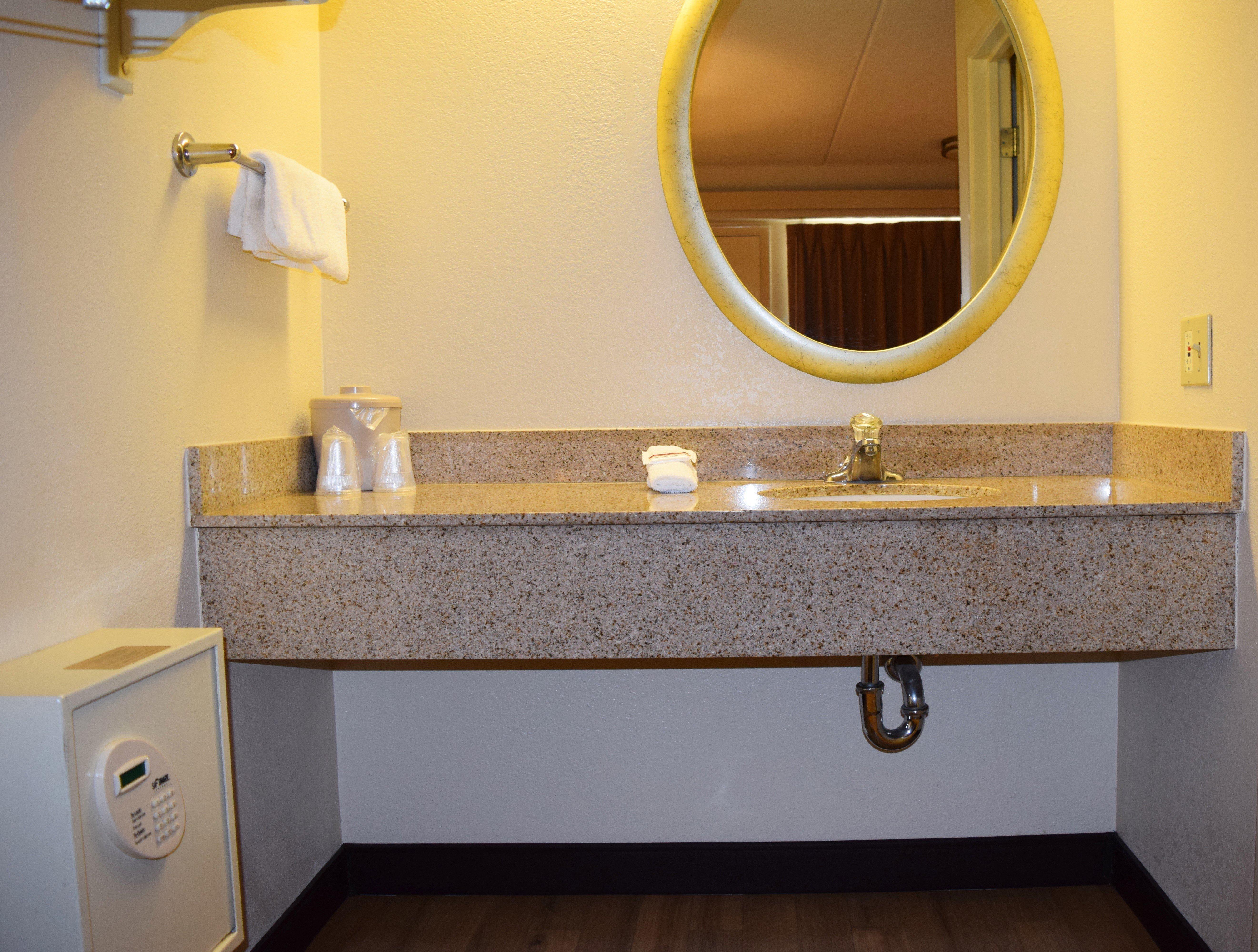 Red Roof Inn Syracuse Восток Сиракьюс Экстерьер фото